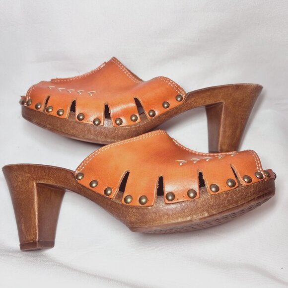 Carlo Pera-Made/Italy-Women's Slip on Clogs-Orange Leather-Sz 7-Studs-Wood-Open - Picture 3 of 16